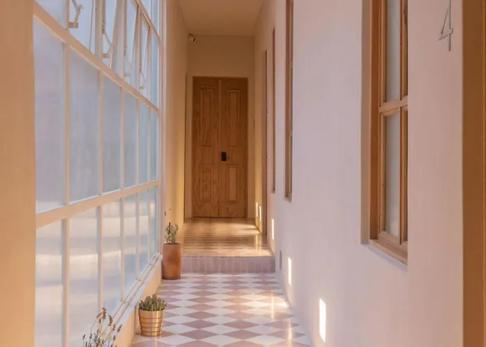 Boutique Loft + Rooftop In Historic Apartment *